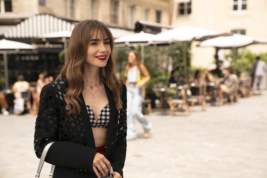 艾米丽在巴黎 第三季最新剧照